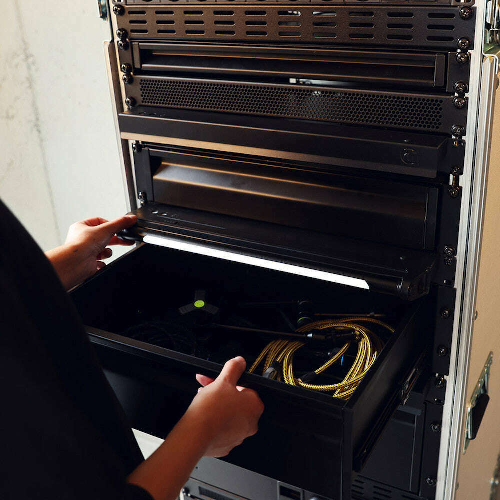 Gravity GLEDSTICK1B Compact, Magnetic and Dimmable LED Light Bar with USB Charging Port