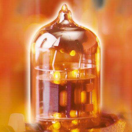 Bugera V5 INFINIUM 5-Watt Class-A Tube Amplifier Combo