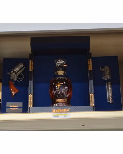 Doc Holliday Bourbon With Revolver Set 700ml