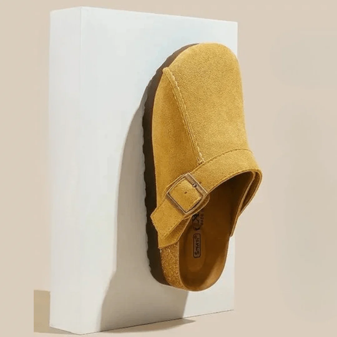 Sabots su��d�� jaune moutarde - ��clat moderne sophistiqu�� - MAX FOR ME