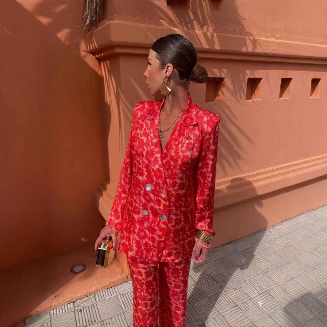 Ensemble deux pi��ces tailleur �C blazer structur�� & pantalon large chic