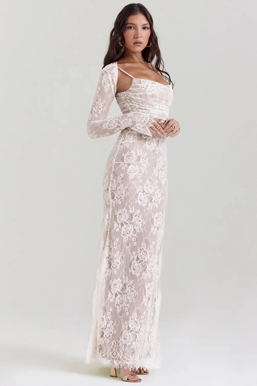 Robe Maxi Ad��le en Dentelle �C Corsage Structur�� et Dos Lac��