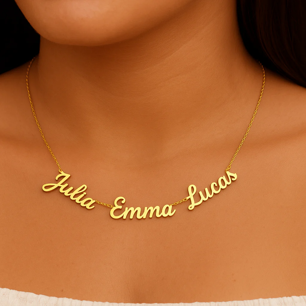 Collier pr��nom personnalis�� 3 Noms �C acier inoxydable dor�� antiallergique