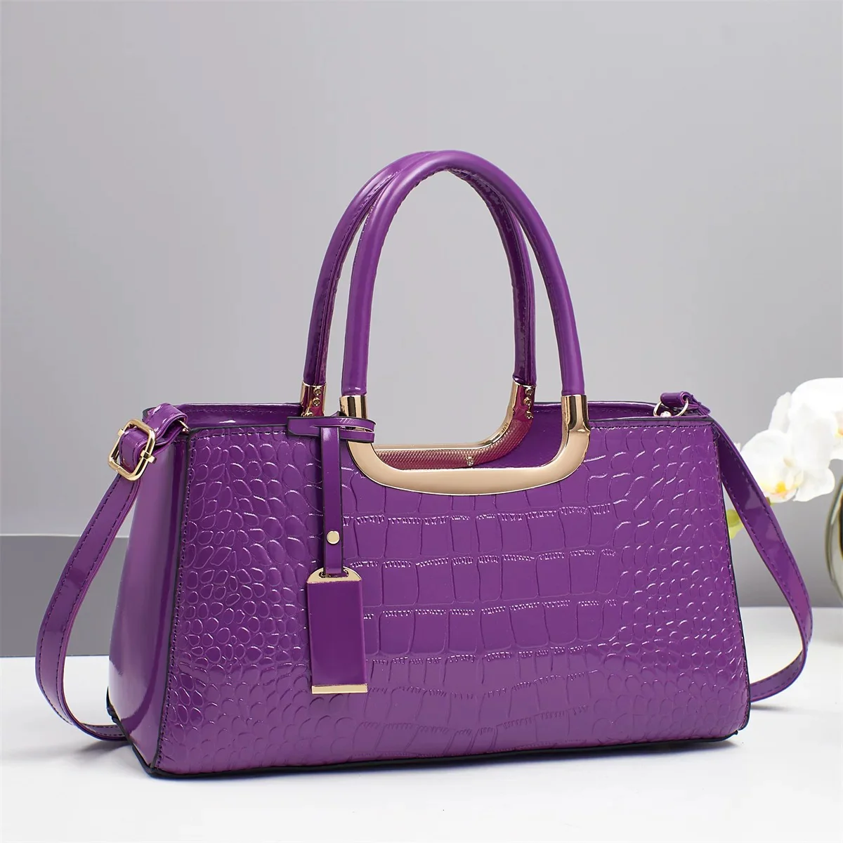 Sac femme simili cuir brillant forme coquillage - MAX FOR ME