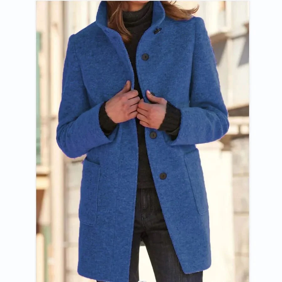 Manteau en laine grise avec col montant et poches