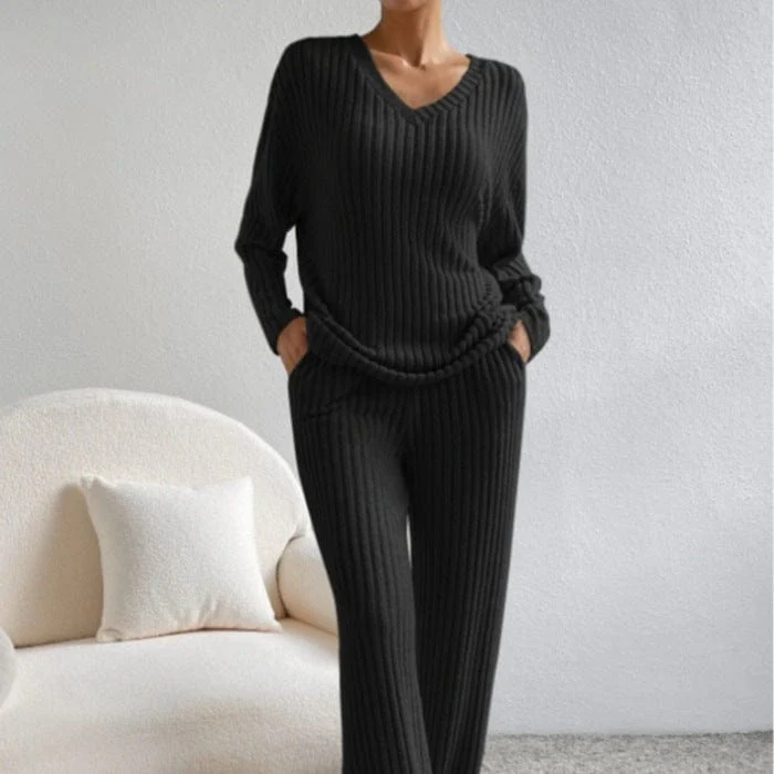 Ensemble en maille c?tel��e col V - un style chic et confortable - MAX FOR ME