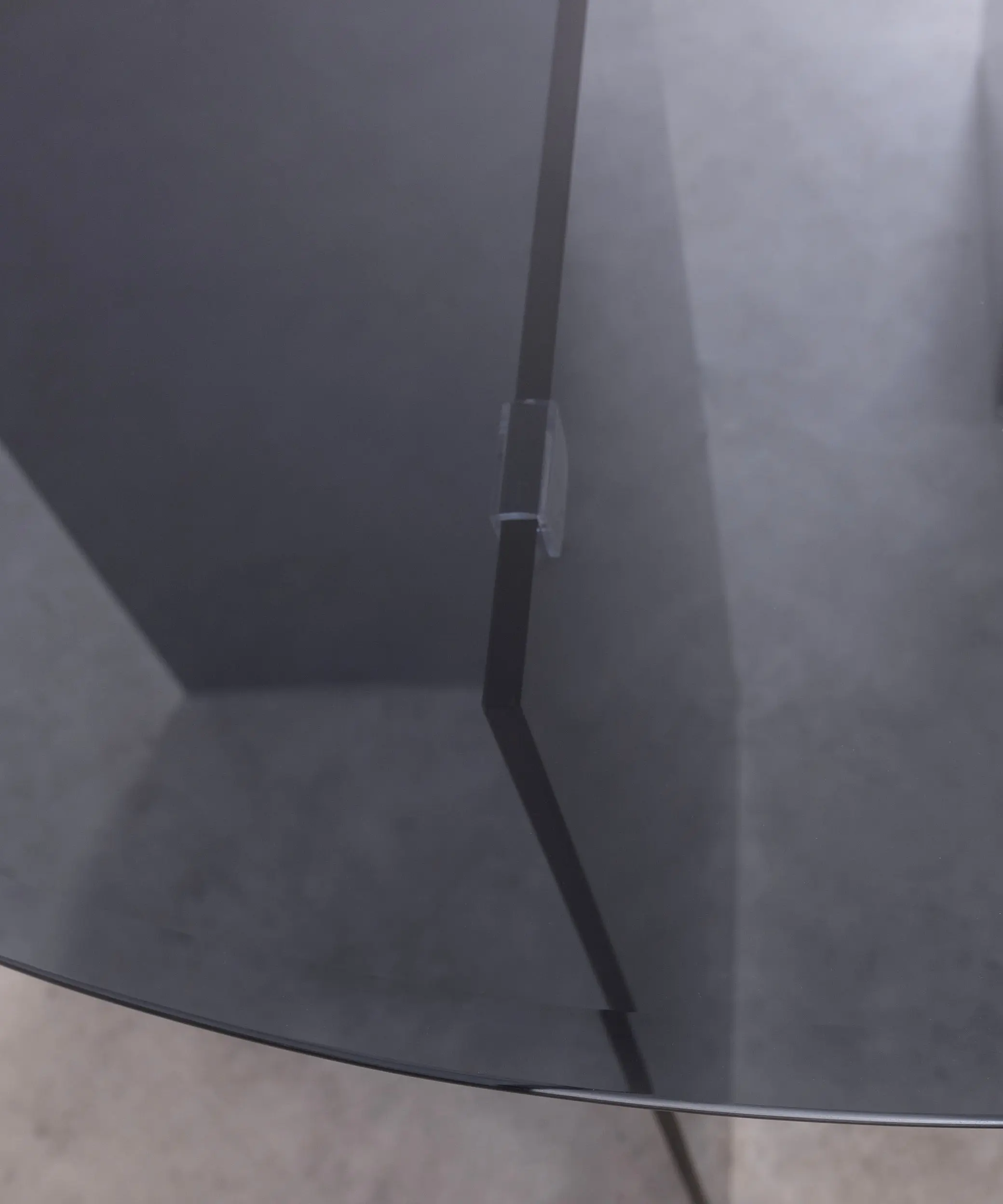 Mesa de Comedor Redonda de Cristal Templado Ona 137 cm