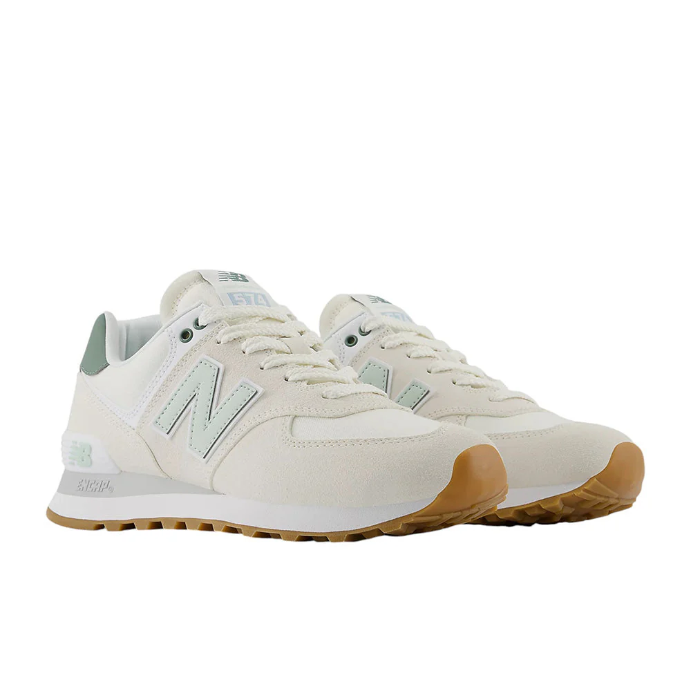 NEW BALANCE WOMEN'S 574 CORE