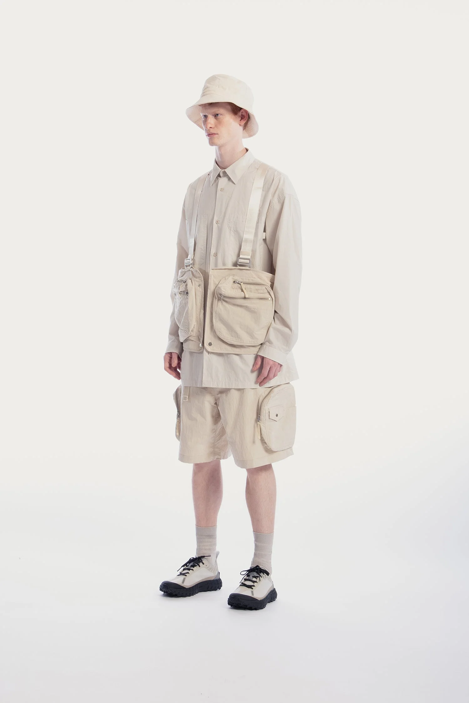 UNISEX 2-IN-1 CONVERTIBLE JACKET