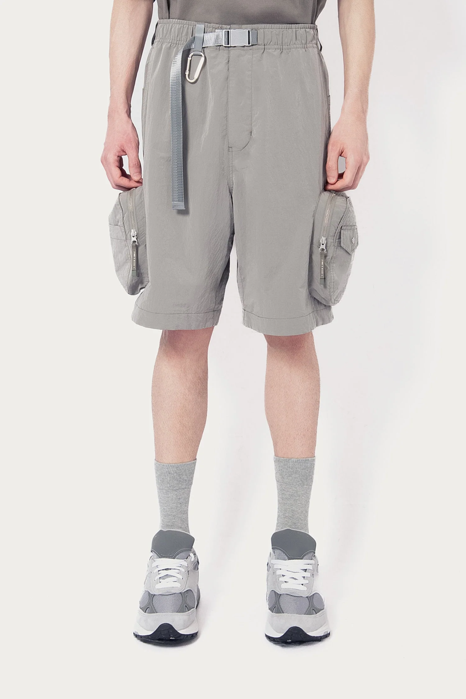 UNISEX ZIPPER POCKETS CARGO SHORTS