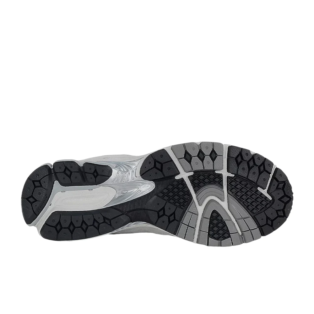 NEW BALANCE UNISEX 2002R