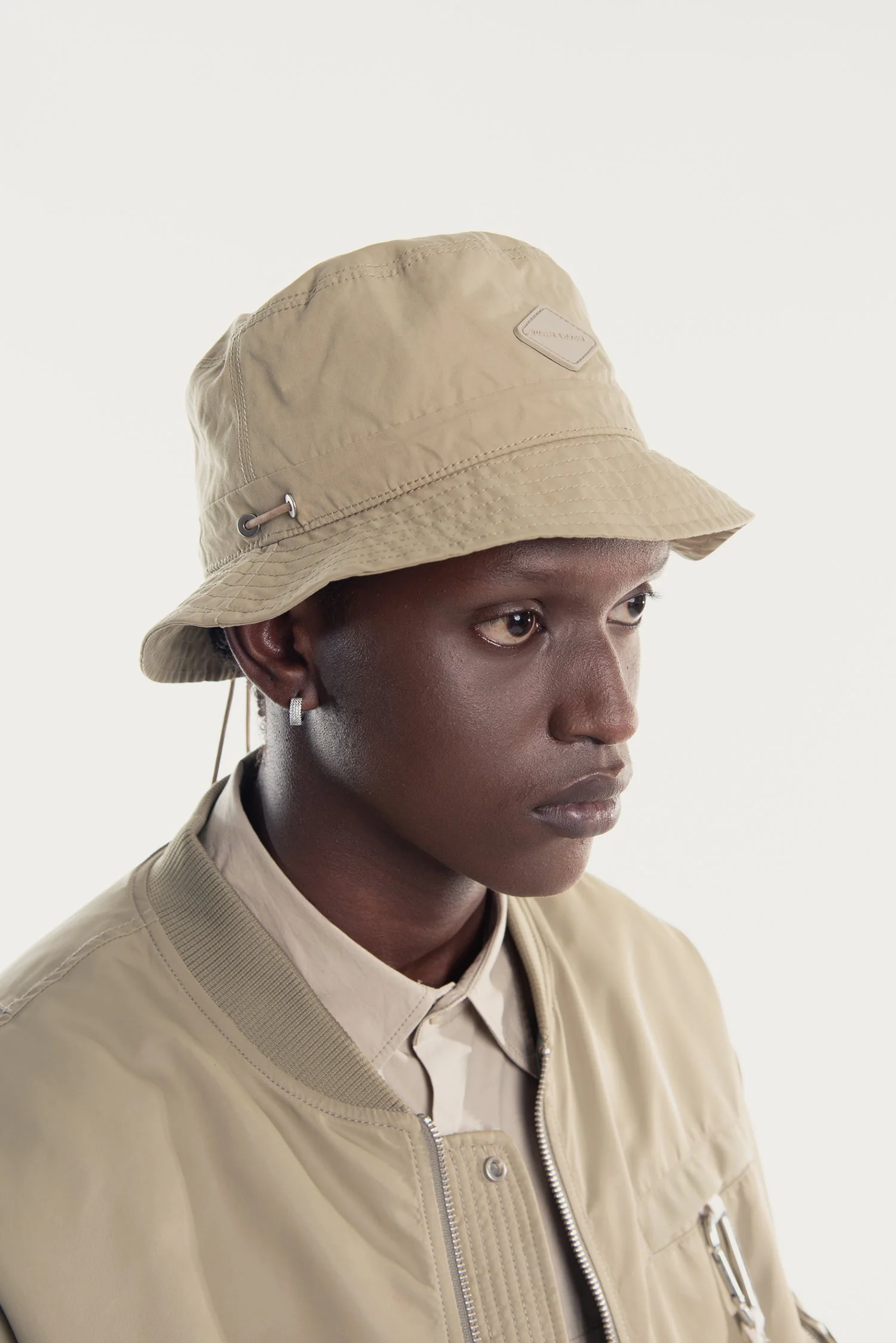 UNISEX WAXED BUCKET HAT