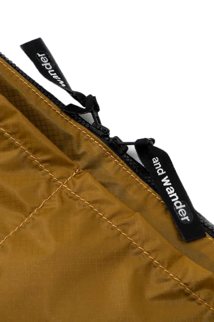 AND WANDER SIL SACOCHE