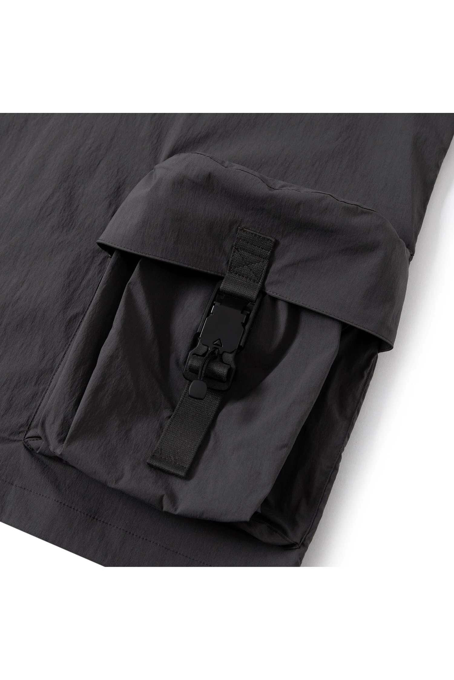 UNISEX BIG MILITARY POCKET WOVEN TEE