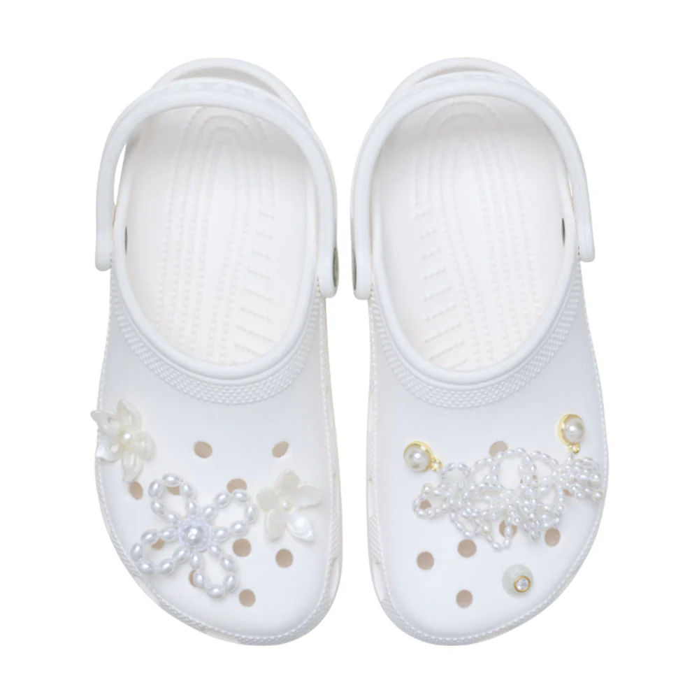 CROCS WHITE PEARL BEADED 5 PACK