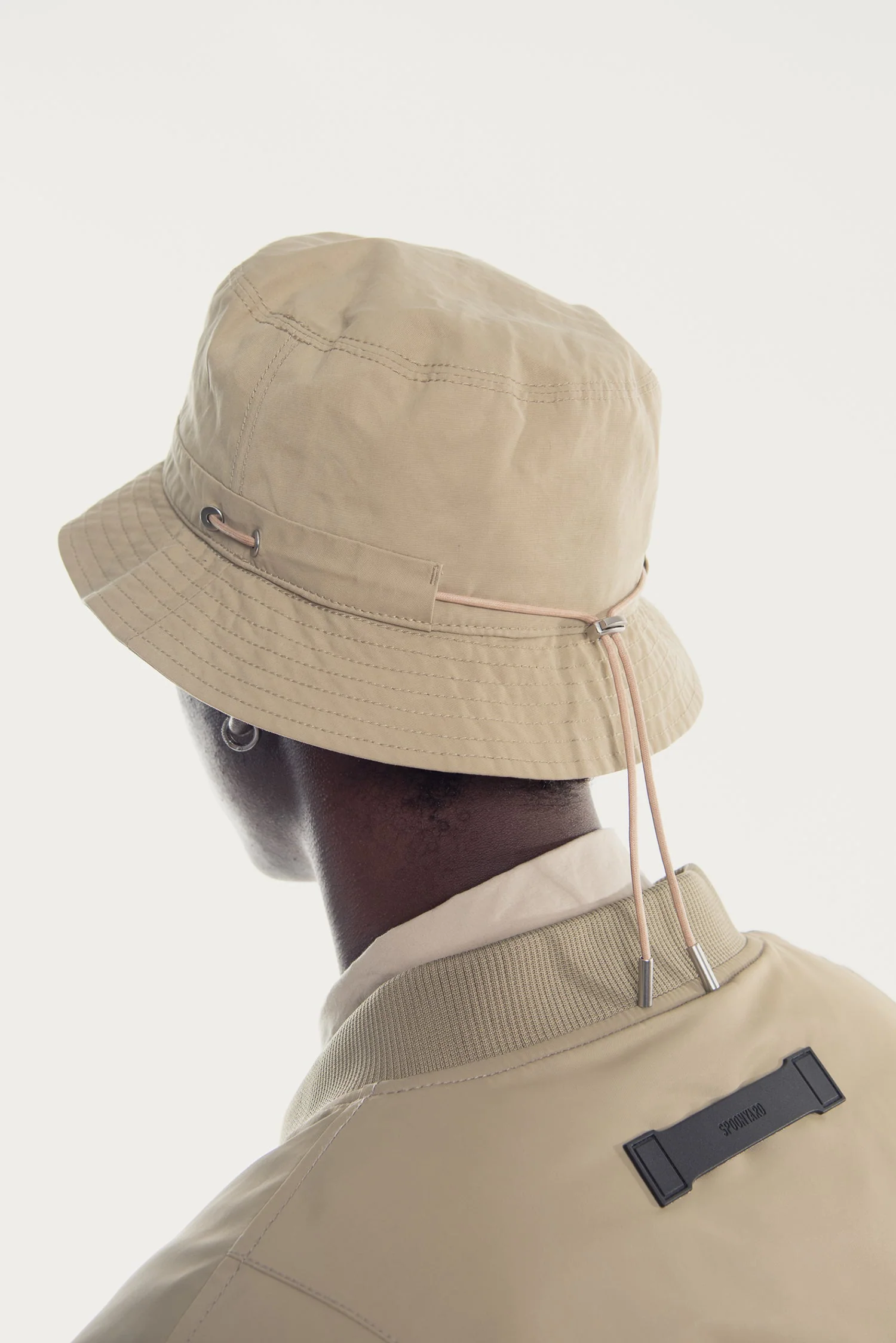 UNISEX WAXED BUCKET HAT
