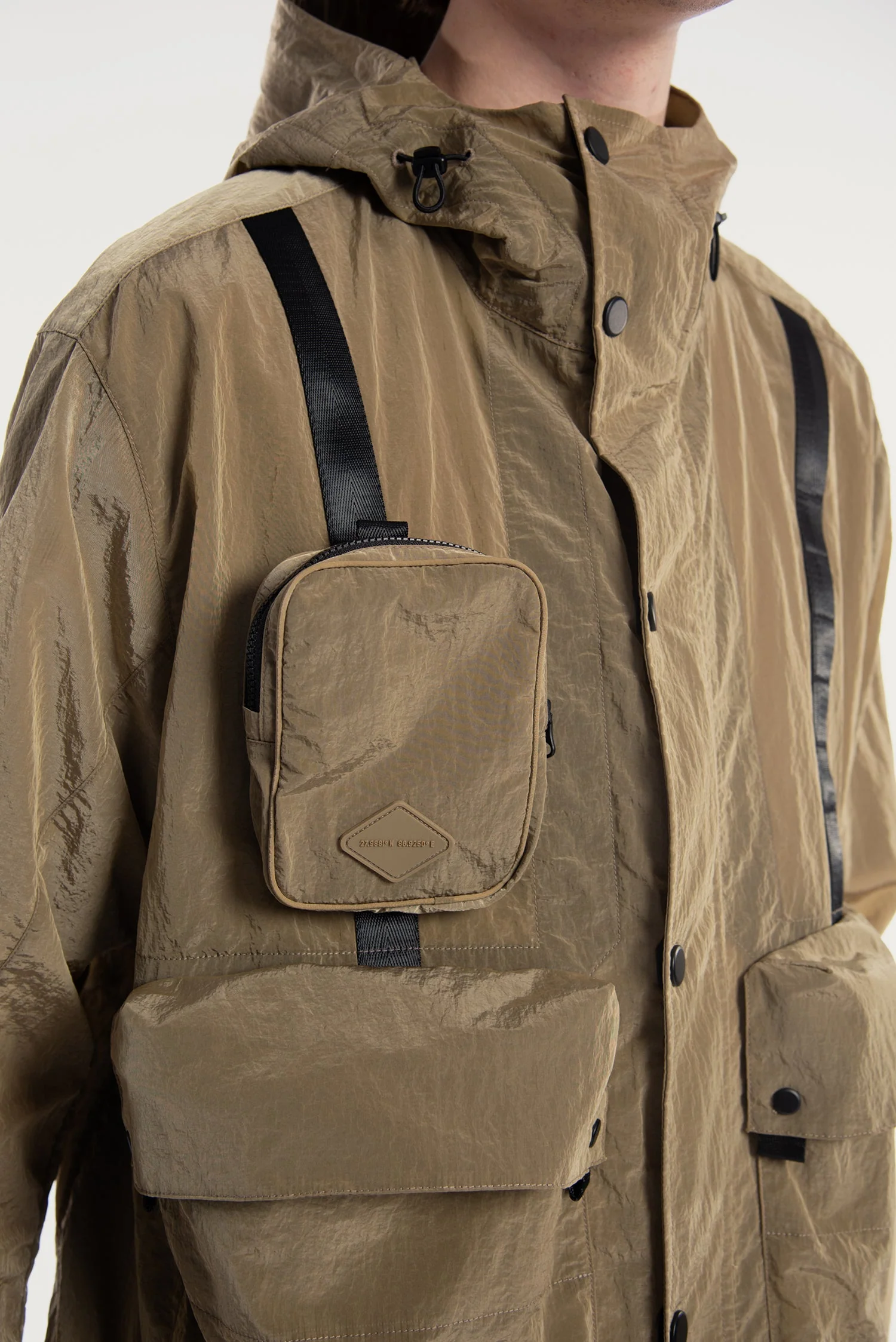 MEN'S DETACHABLE SMALL BAG LIGHTWEIGHT HOODED  SHELL JACKET