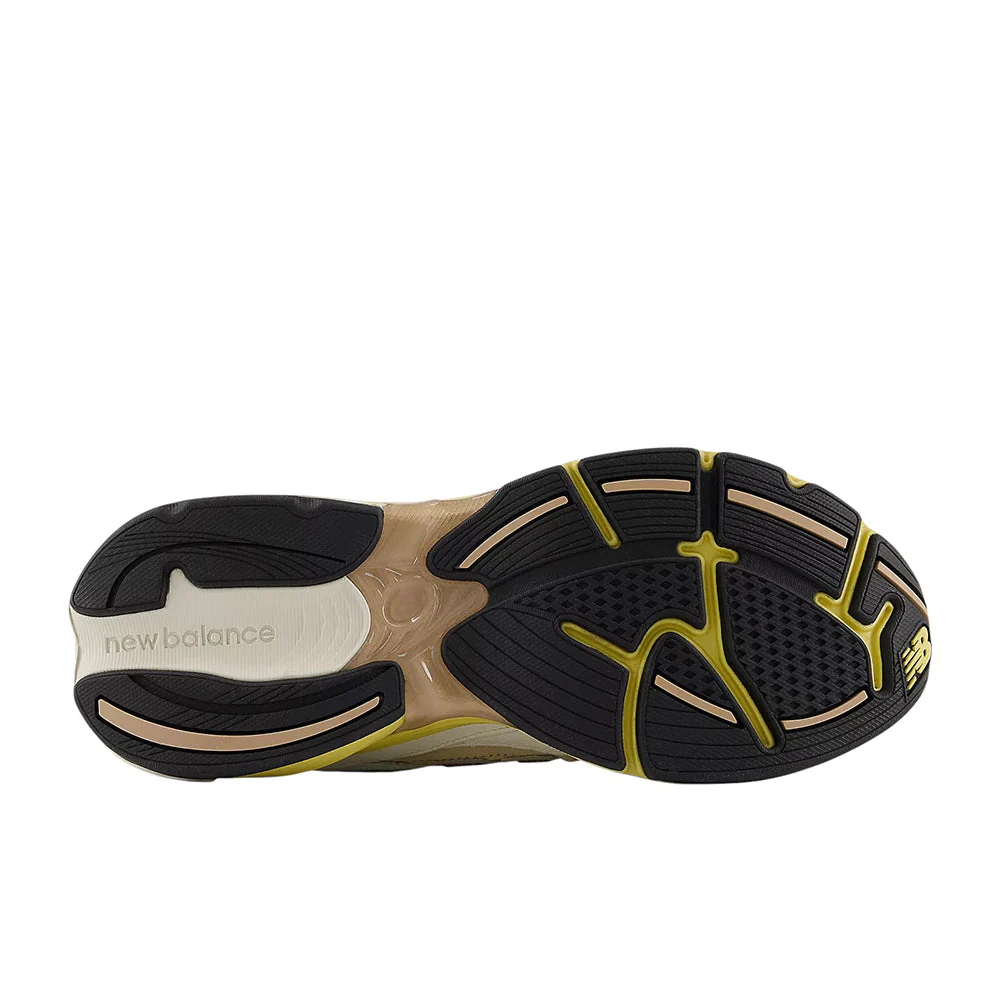 NEW BALANCE UNISEX 2010