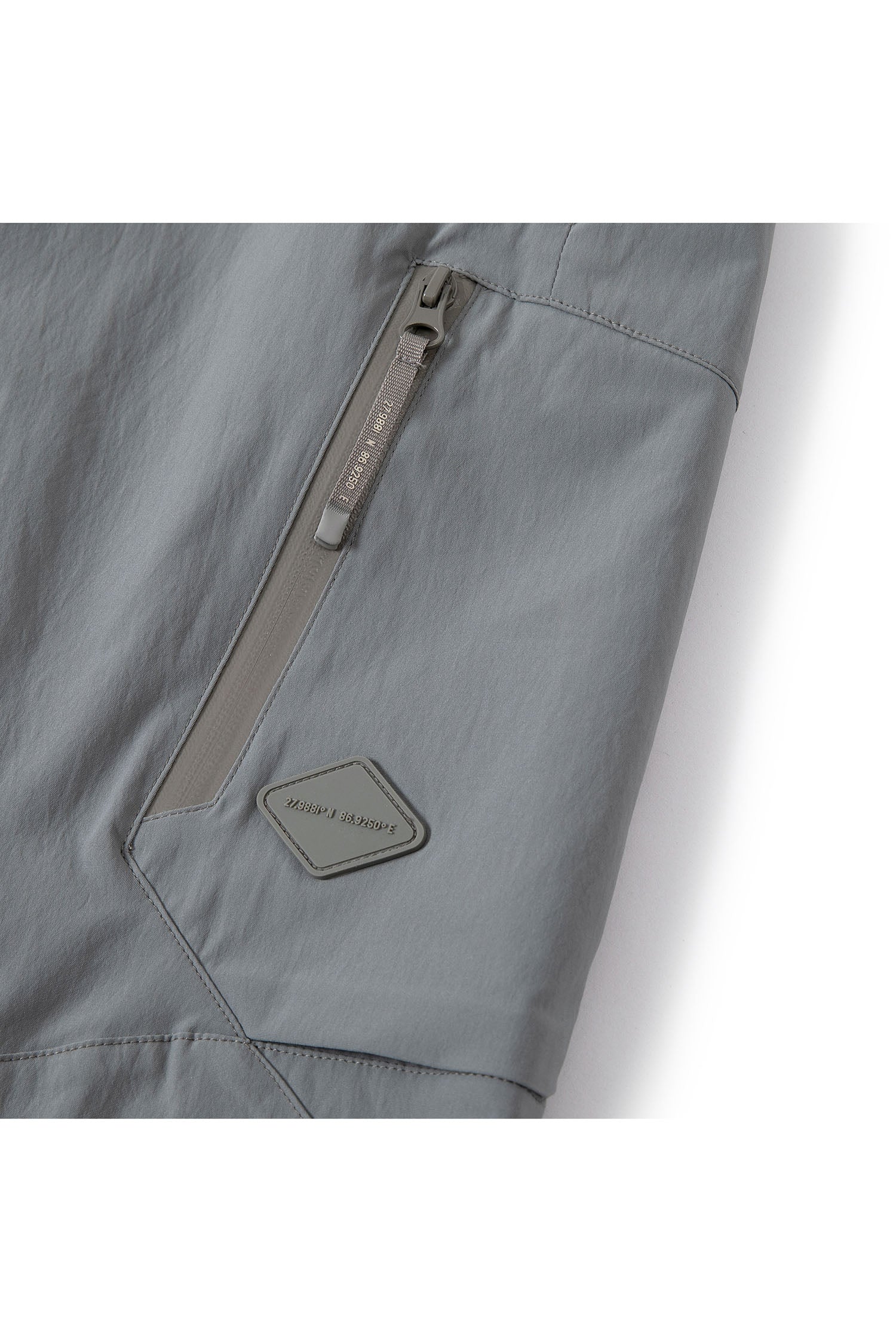 UNISEX PRIMEFLEX® TWO ZIP POCKETS BELTED TECH PANTS