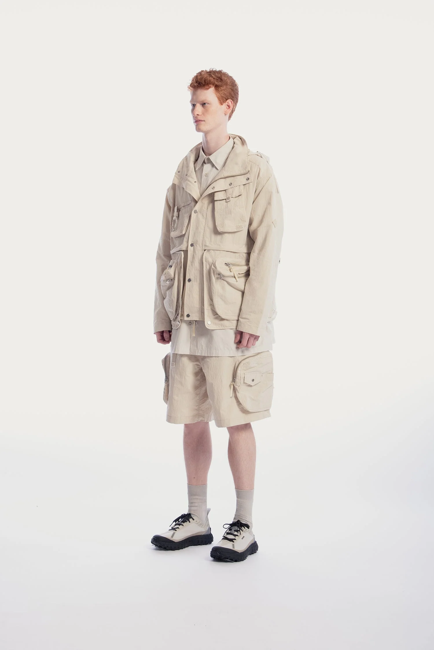 UNISEX 2-IN-1 CONVERTIBLE JACKET