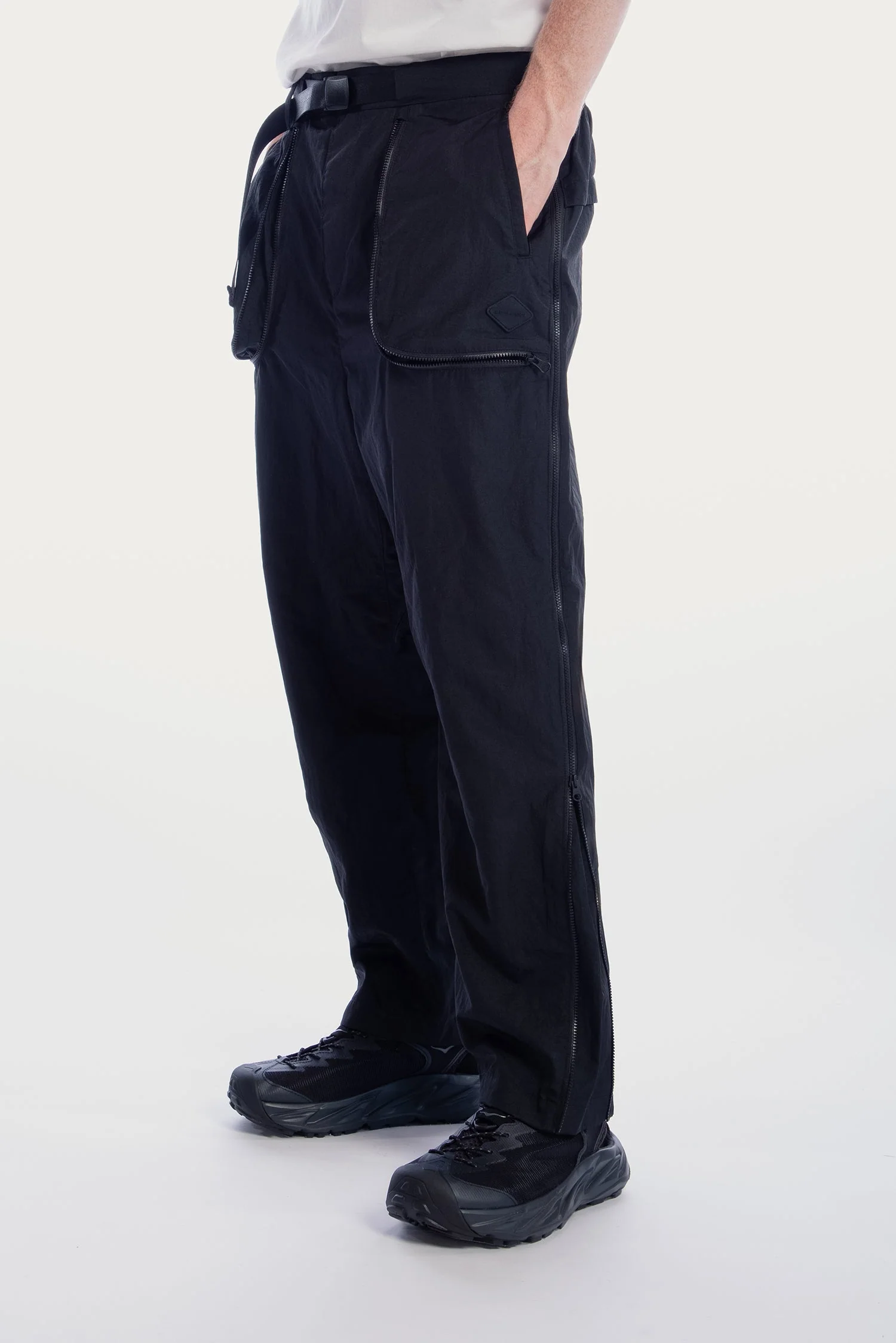 UNISEX ZIPPER POCKETS PANTS