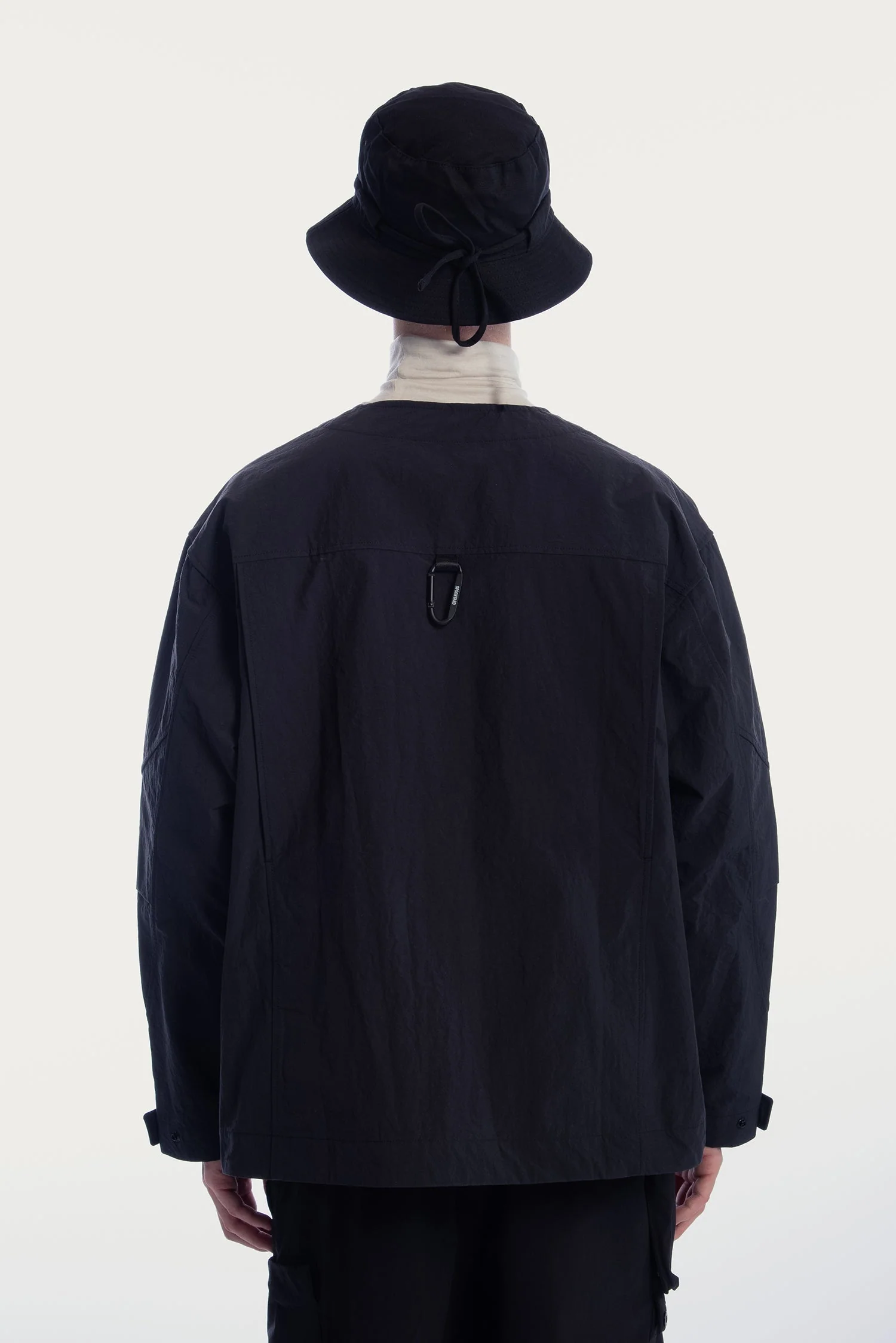 UNISEX V-NECK 3D POCKETS JACKET