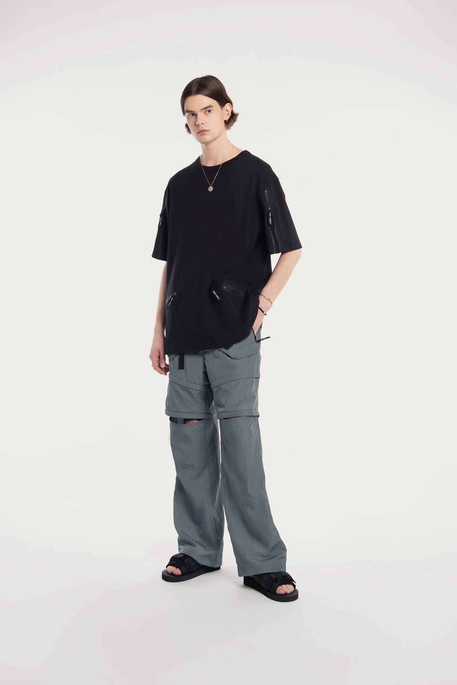 MEN'S SLANTED ZIP POCKET TEE