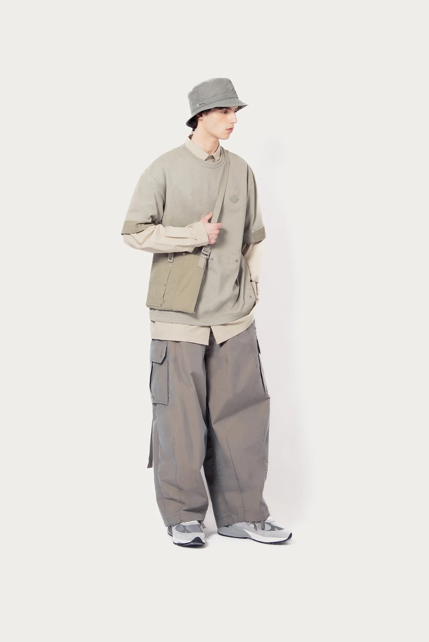 UNISEX DETACHABLE LAYER TEE