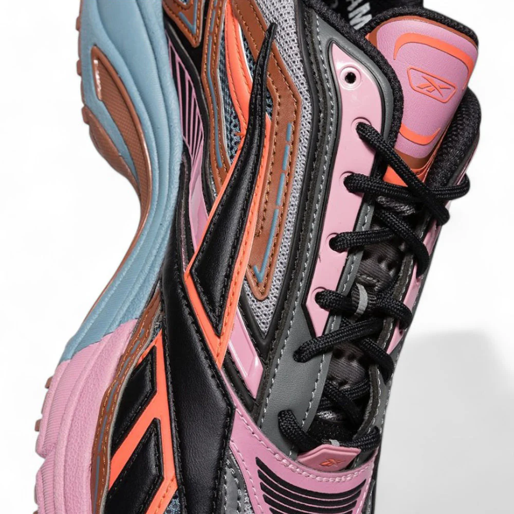 REEBOK LTD UNISEX PREMIER ROAD ULTRA SNEAKER / EXTRA PINK