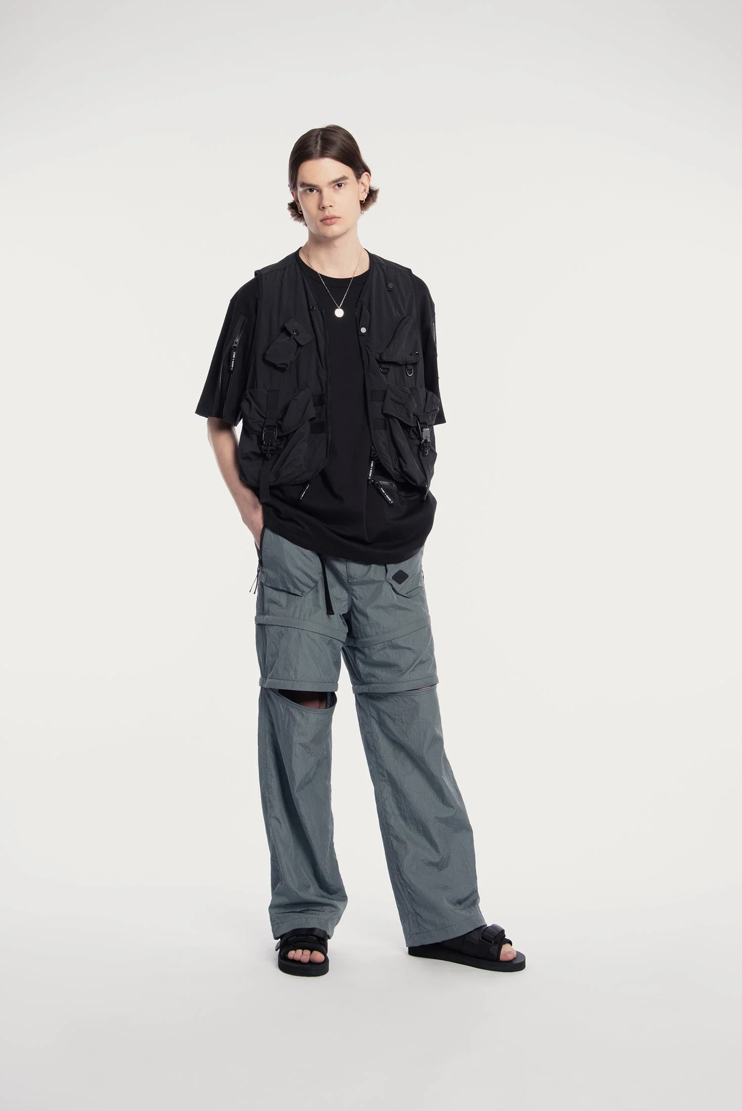 MEN'S SLANTED ZIP POCKET TEE