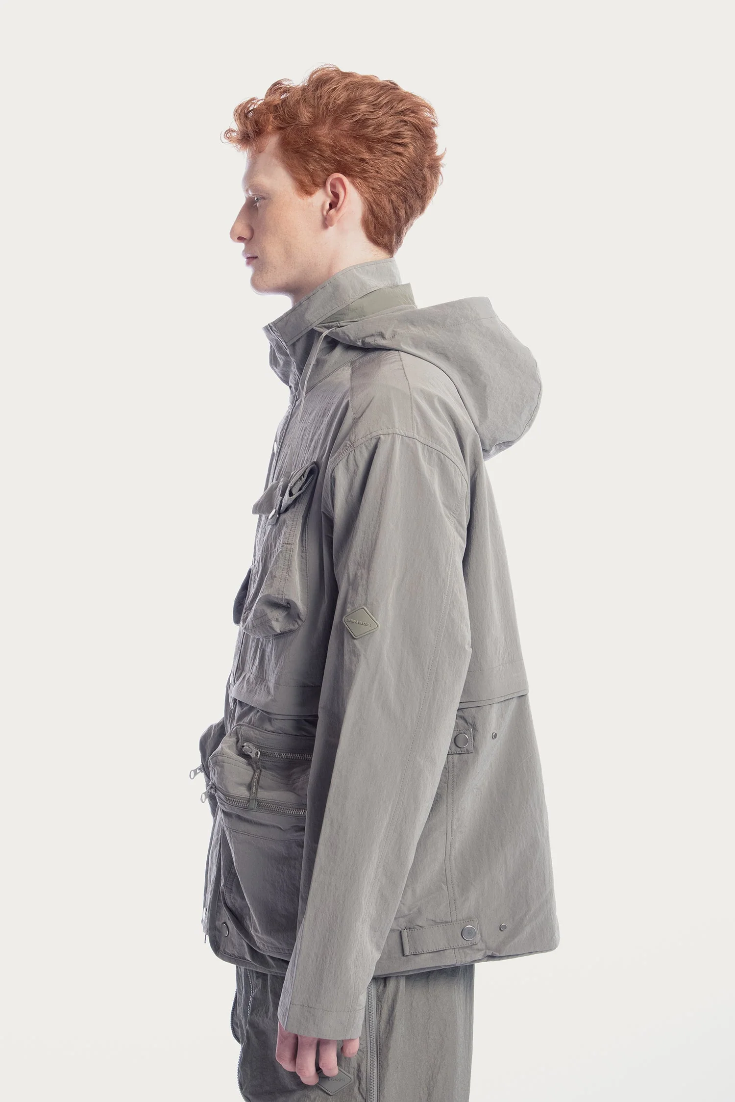 UNISEX 2-IN-1 CONVERTIBLE JACKET