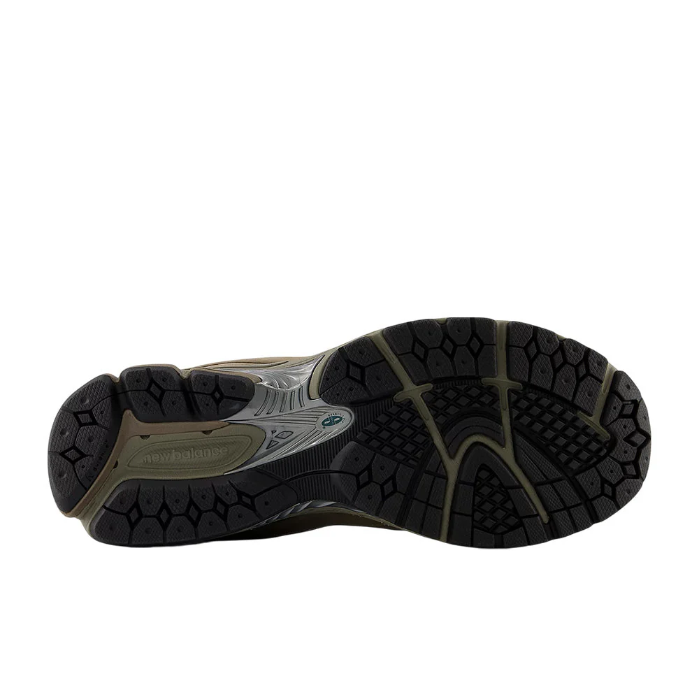 NEW BALANCE UNISEX 2002R