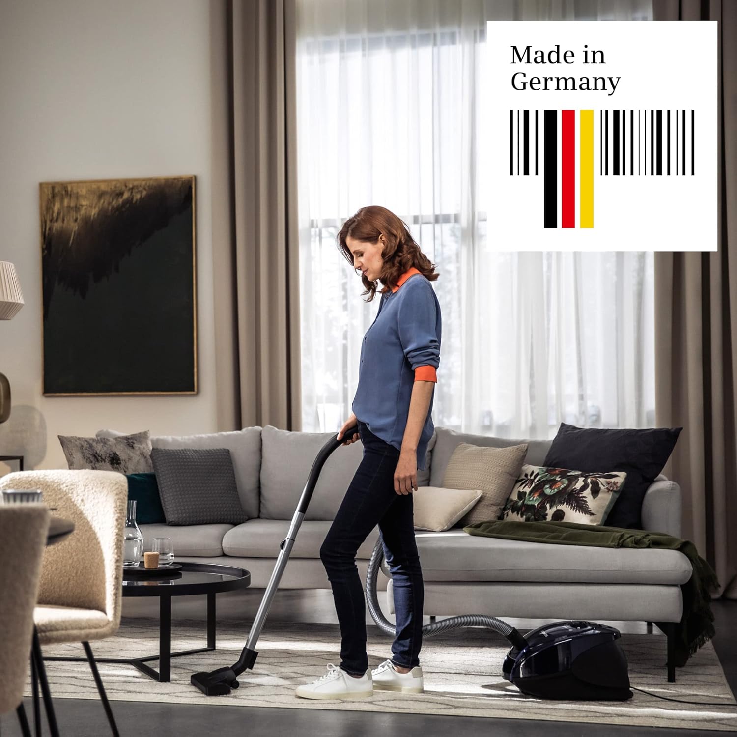 Siemens Staubsauger mit Beutel synchropower VS06A111, Bodenstaubsauger, Hygiene-Filter, Bodendüse für Hartboden und Teppich, starke Saugleistung, langes Kabel, Fugendüse, 600 W, blau